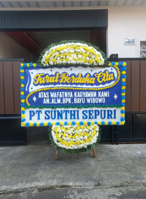Papan Bunga Duka di Tuhemberua