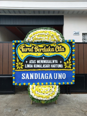 Papan Bunga Duka di Tuhemberua