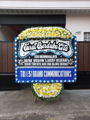 Papan Bunga Duka di Tuhemberua